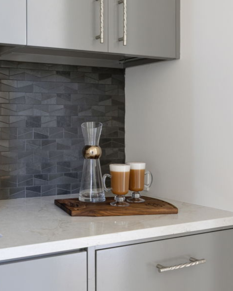 Metallic Orbe Carafe - Platinum